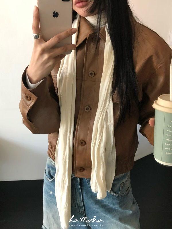 下擺縮口排扣皮革外套